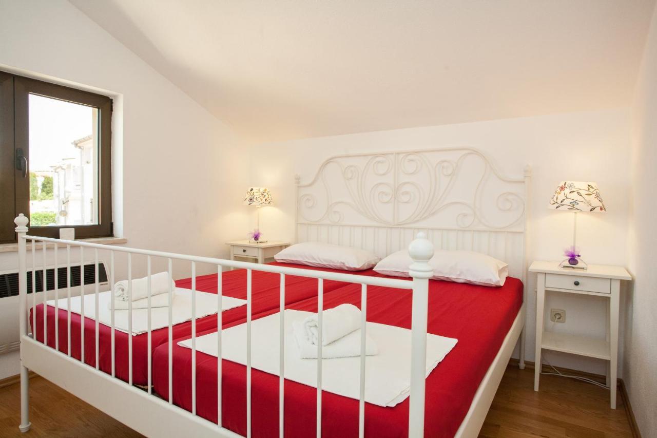 Apartments Dino Krk Town Bagian luar foto